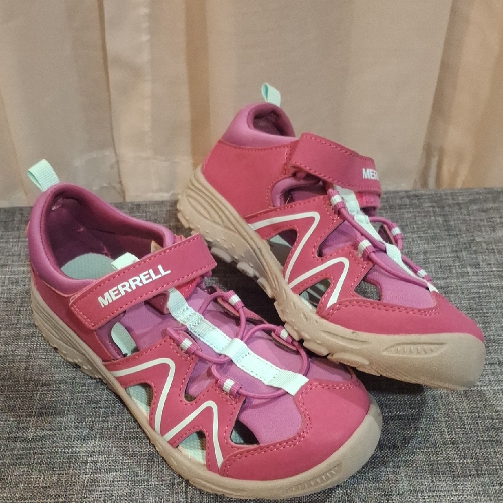 Girls Merrell Pink/Purple Sandals with Sporty Design Sz 2